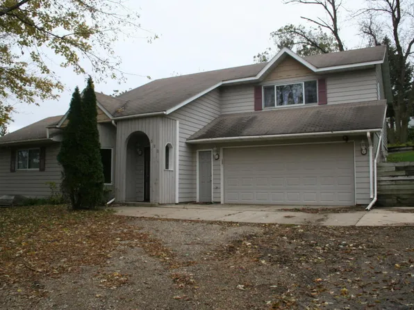 320 Jenny Ln, Owatonna, MN 55060