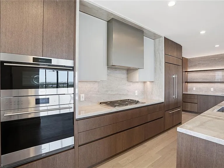 5100 Seagrass Blvd #201 — Photo 17