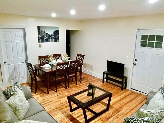 3rd image of 5 White St #1