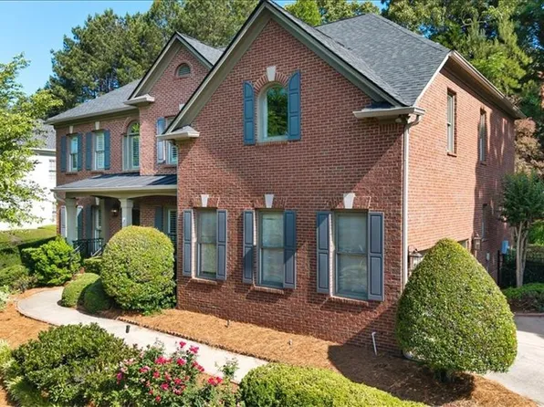 525 Woodmoore Ct, Sandy Springs, GA 30342