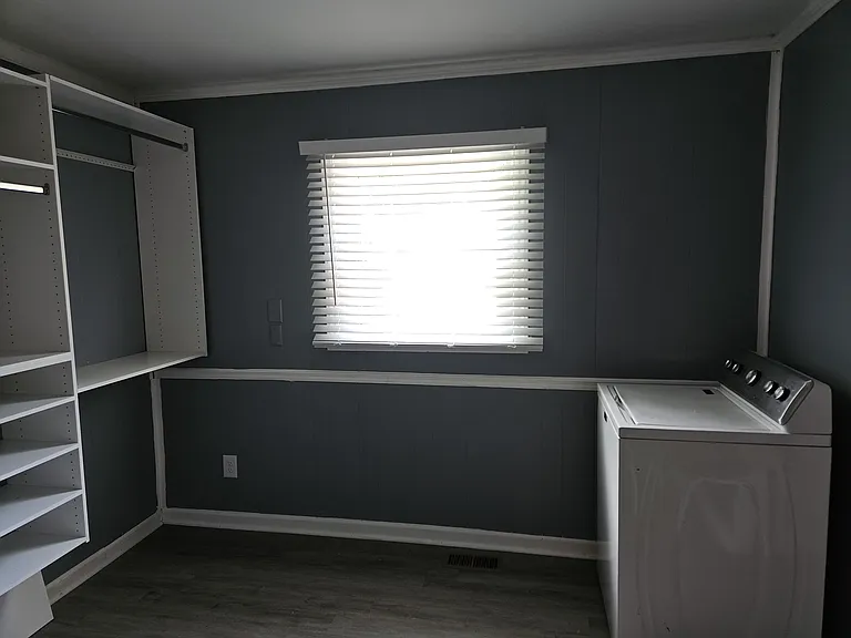 1737 Ireland Dr — Photo 13