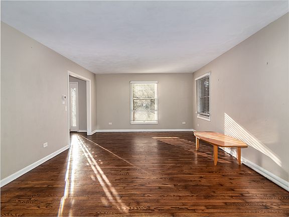 2nd image of 34939 N Oak Knoll Cir E
