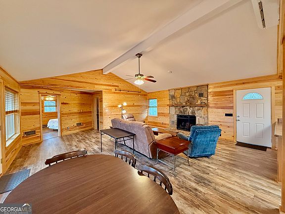 4th image of 130 Ivy Trl