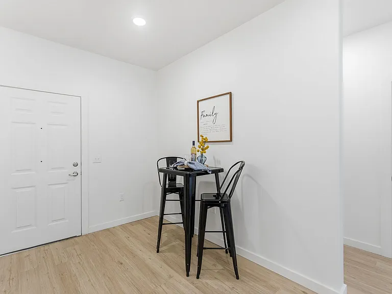 District Lofts at Garland — Photo 44