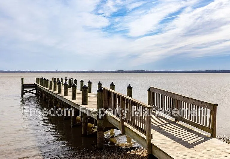 2425 Morgans Point Dr — Photo 75