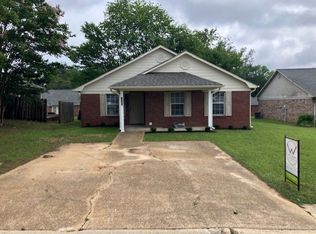 3546 Crestview Rd, Tupelo, MS 38801