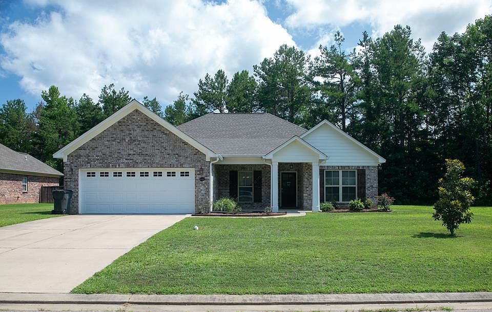 1st image of 1022 Pebble Creek Dr