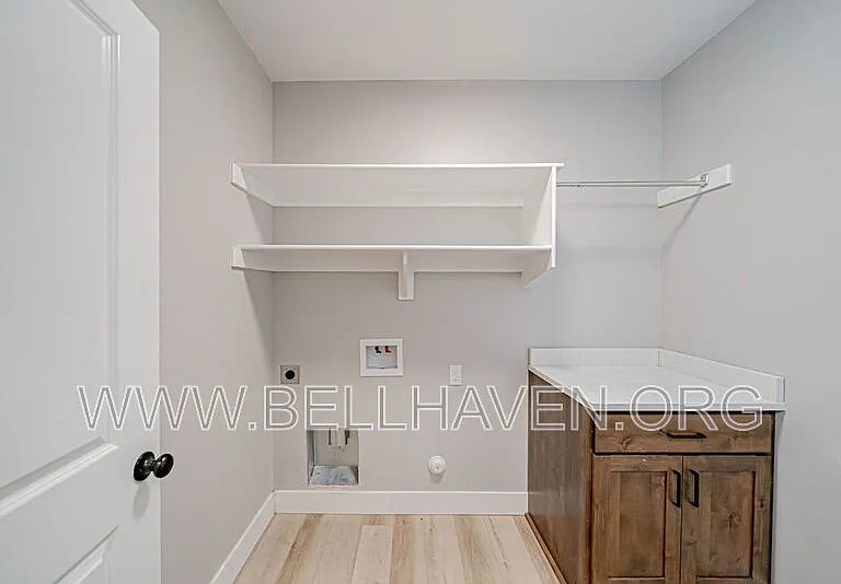 1483 Fremont Ave — Photo 16