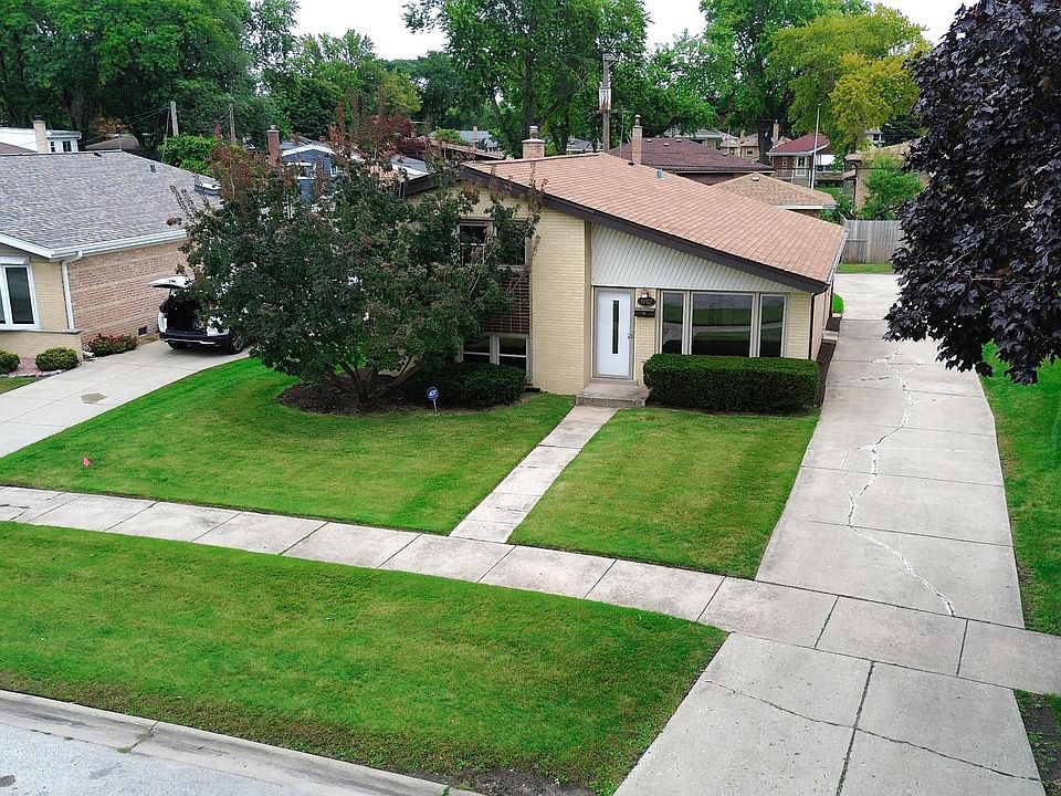 1st image of 10107 Lawrence Ct