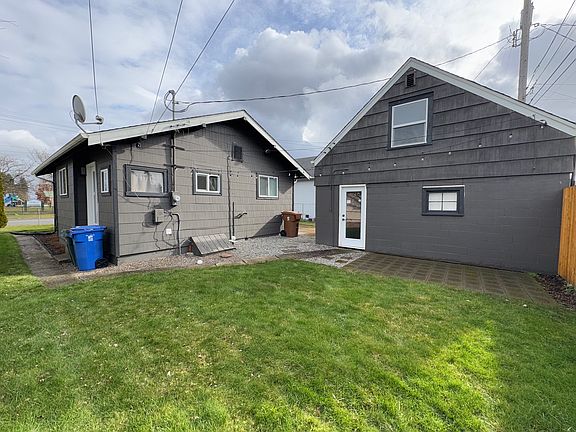 3rd image of 4324 McKinley Ave