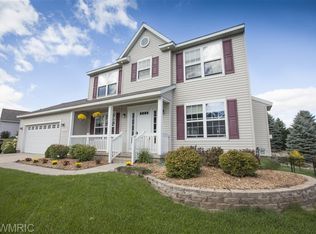 11499 Barnsley Rd SE, Lowell, MI 49331