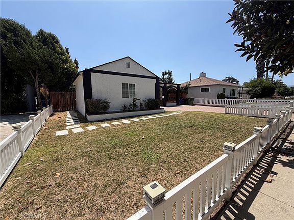 2nd image of 6654 Capps Ave