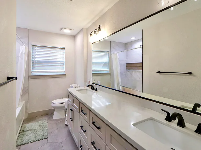 6039 McKnight St — Photo 20