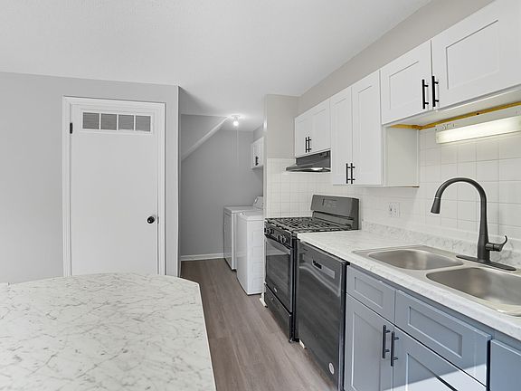 4th image of 522 Pinegrove Ln