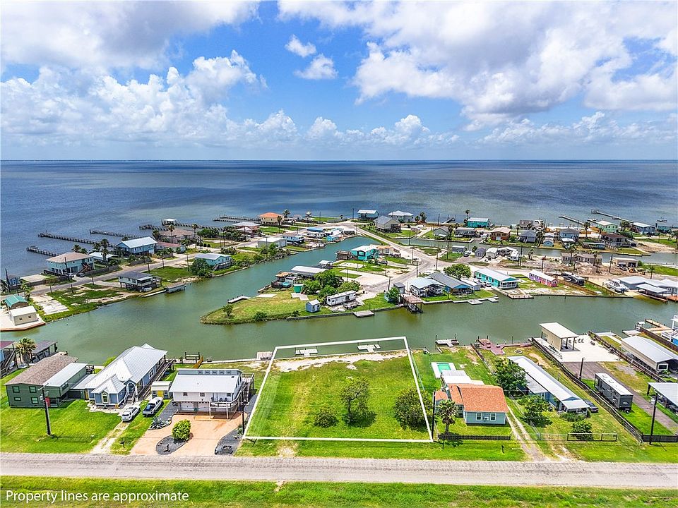 1st image of 525-527 Copano Cove Rd
