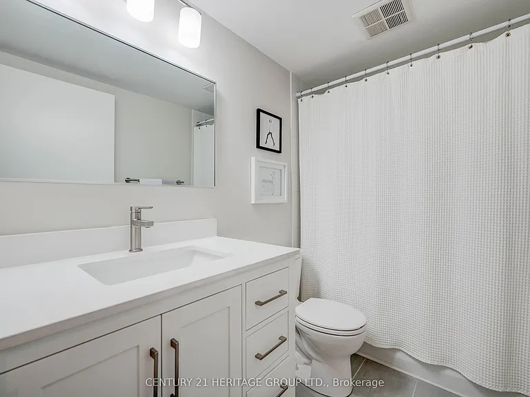 92 King St E #207 — Photo 13