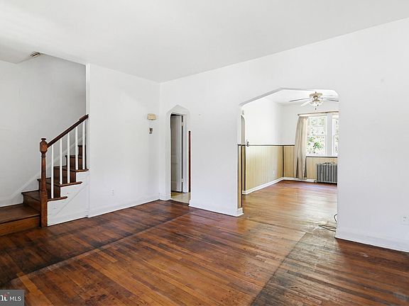 5th image of 2444 W Cold Spring Ln
