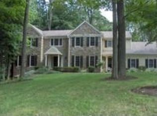 7748 Coldstream Woods Dr, Cincinnati, OH 45255