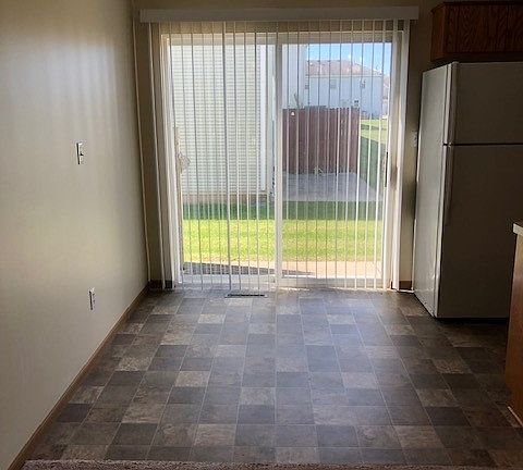 5th image of 462 N Calkey St #462