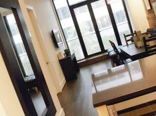 536 Madison Ave APT 3, New York, NY 10022