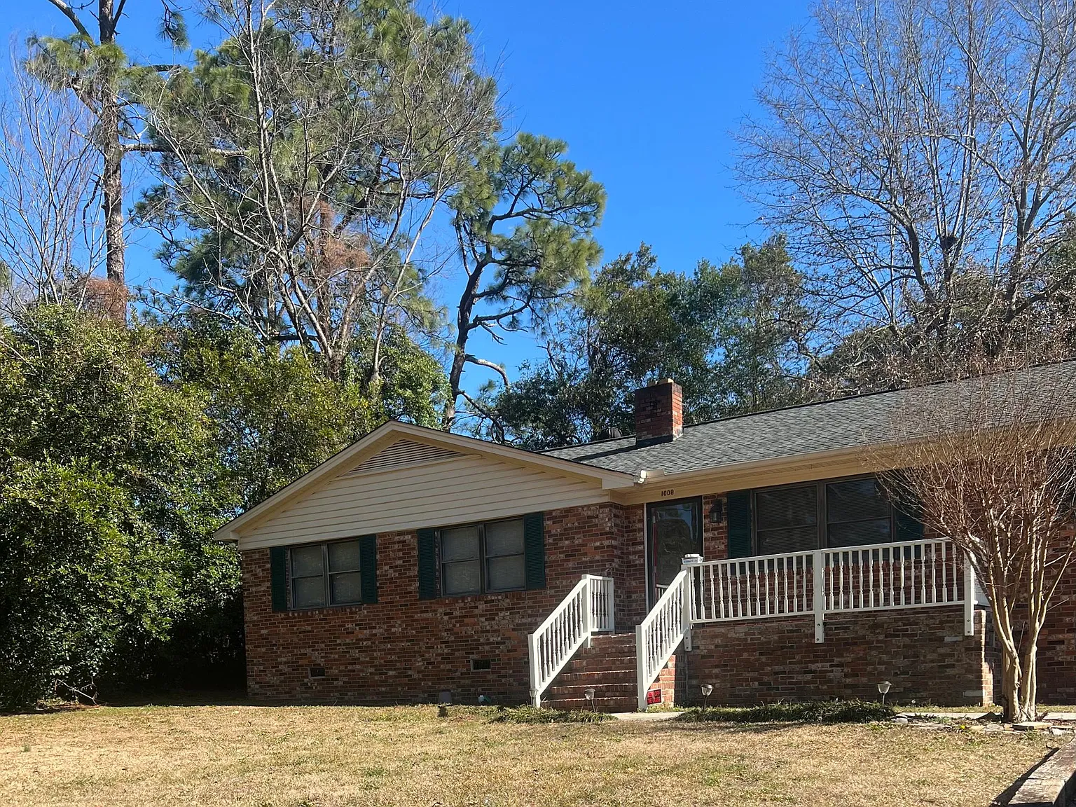 3 bed, 1.5 bath, 1400 sqft, $1,525 — Photo 1
