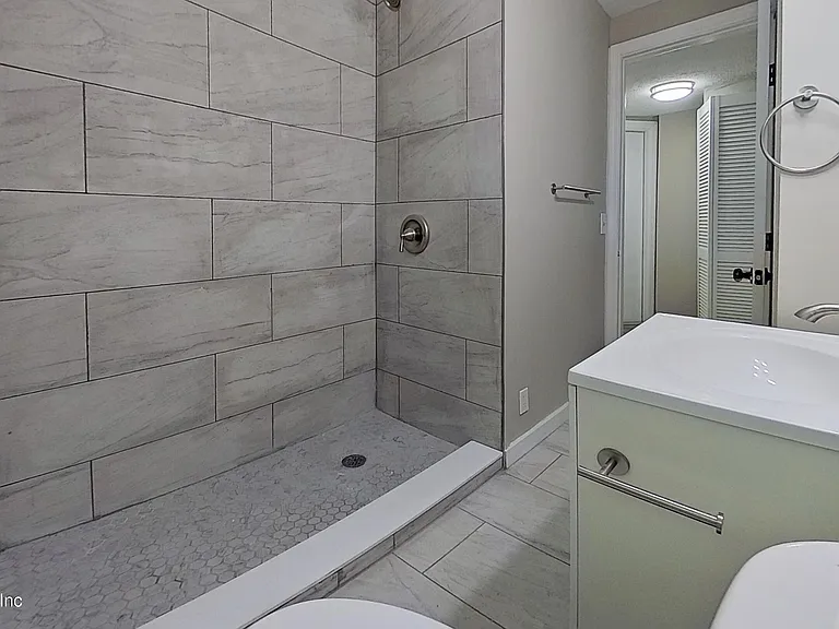 2853 College St #1 — Photo 14