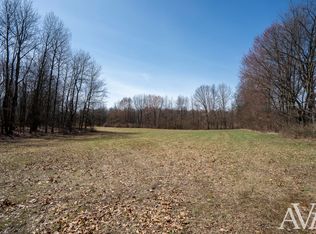 7773 Krupp Ave NE, Comstock Park, MI 49321