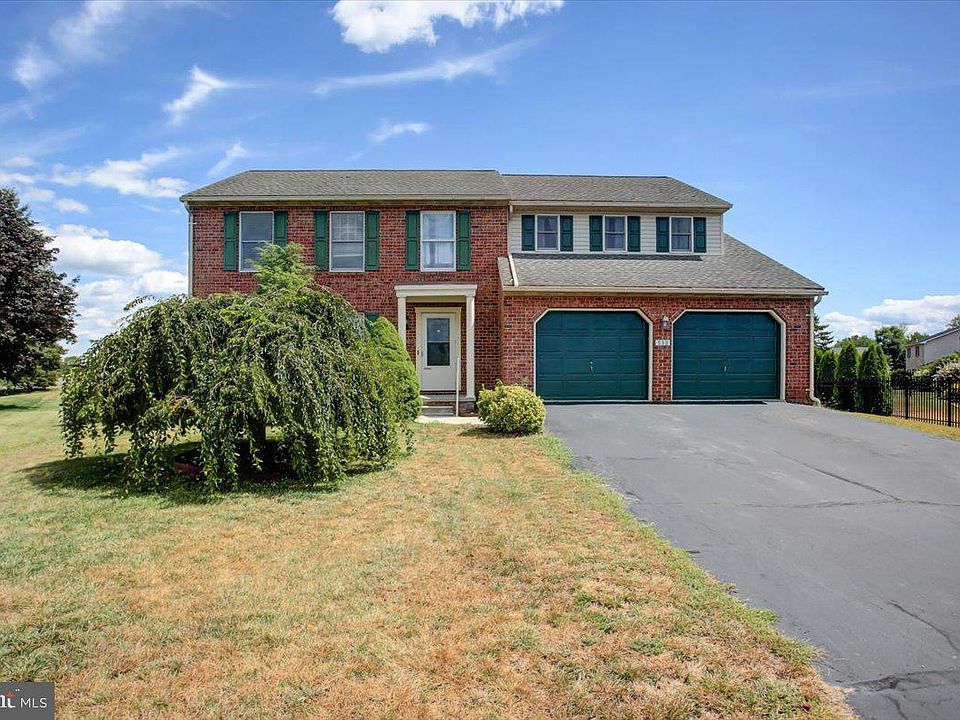 1st image of 533 Hilltop Cir