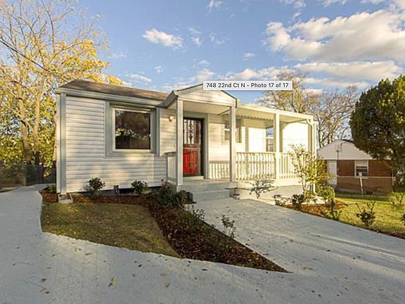 4th image of 748 22nd North Ct