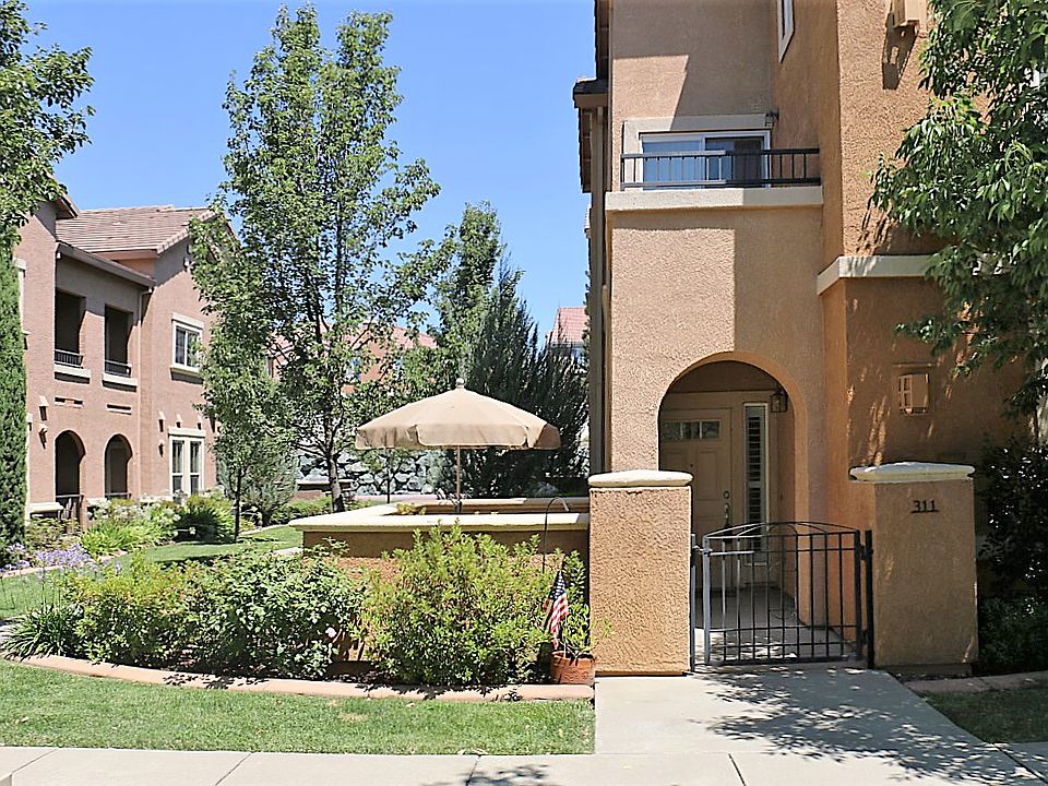 1st image of 311 Vessona Cir