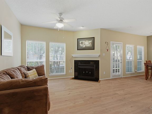 5th image of 14400 Montfort Dr APT 1304