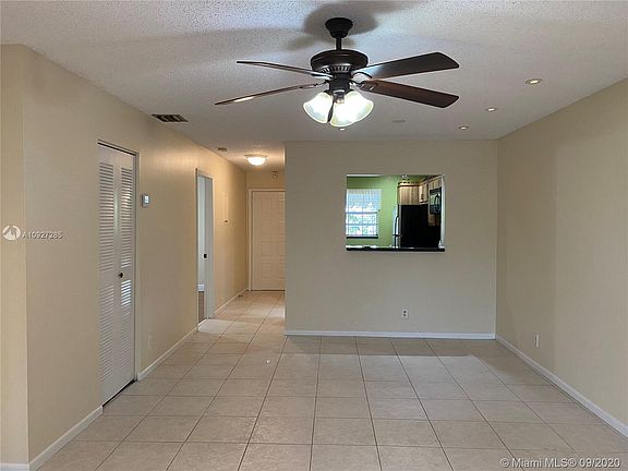 3rd image of 2964 Coral Springs Dr #204-2