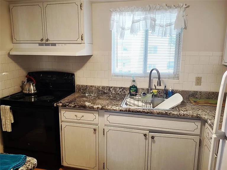 1815 Sunny Dr #E21 — Photo 5