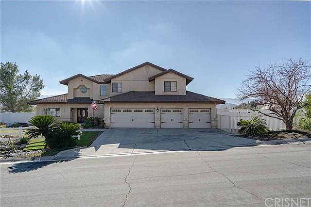 1st image of 2610 Bridle Path Dr