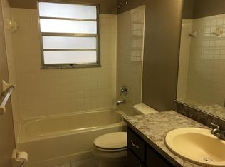 2903 6th St SW, Vero Beach, FL 32968