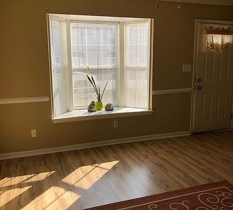 Bay window in Living room