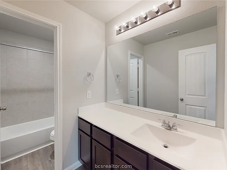 5764 Paseo Pl — Photo 25