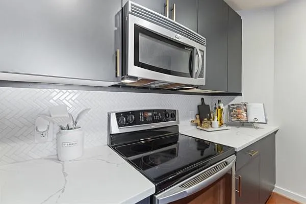 1 bed, 1.0 bath, 729 sqft, $1,795 — Photo 4