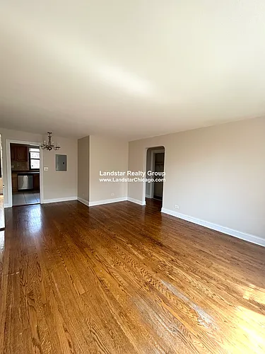 7320.5 N Ridge Blvd #2E Photo 1