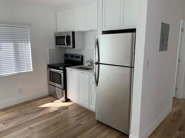 1650 SW 3rd St, Miami, FL 33135