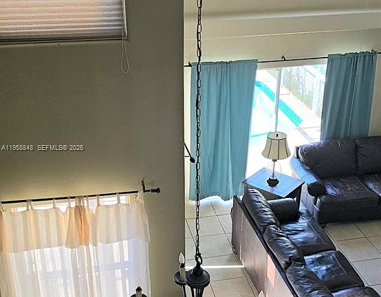 4th image of 3234 Brewster Dr