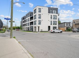 101 Pinhey St #105, Ottawa, ON K1Y 1T7