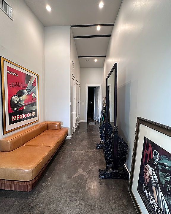 1st image of 4770 Iberia Ave #400