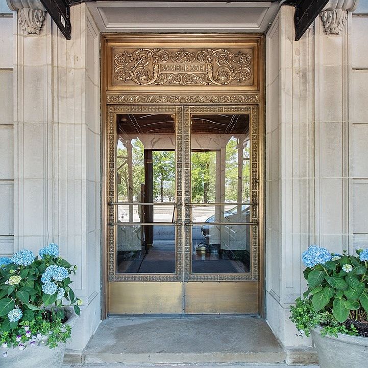 1st image of 3314 N Lake Shore Dr APT 3A
