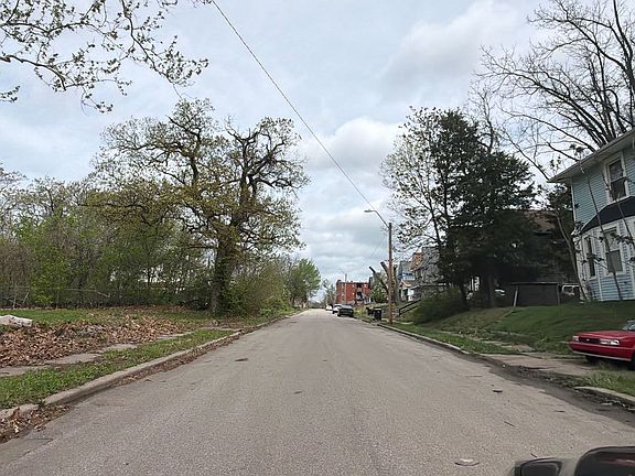 5th image of 3235 Chestnut Ave