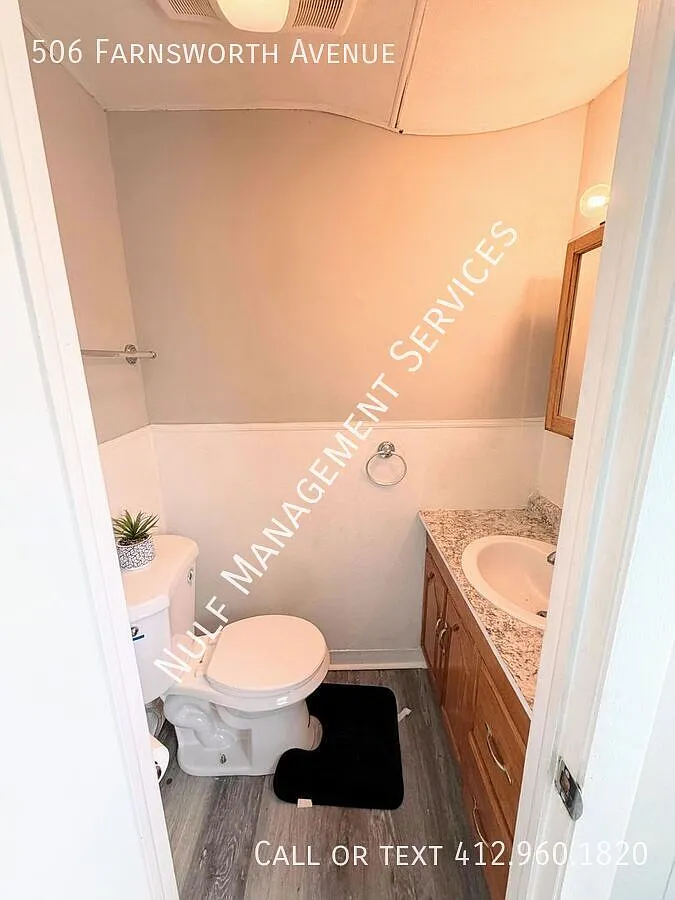 2 bed, 1.5 bath in Clairton — Photo 2