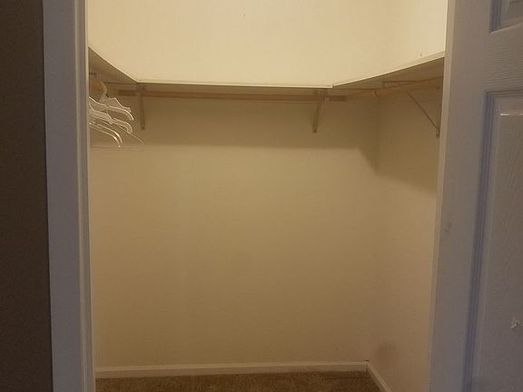 3rd image of 801 S Burress Ave
