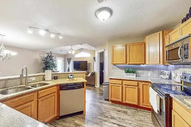 1001 Kadence Ln — Photo 11