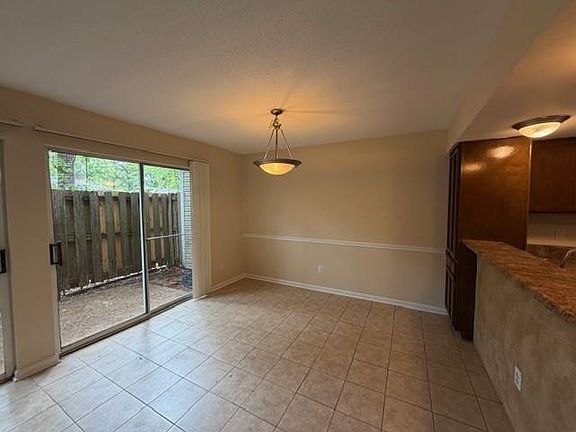 5th image of 6701 Dickens Ferry Rd APT 3