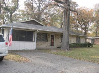 176 Lazybrook Dr, Huntington, TX 75949